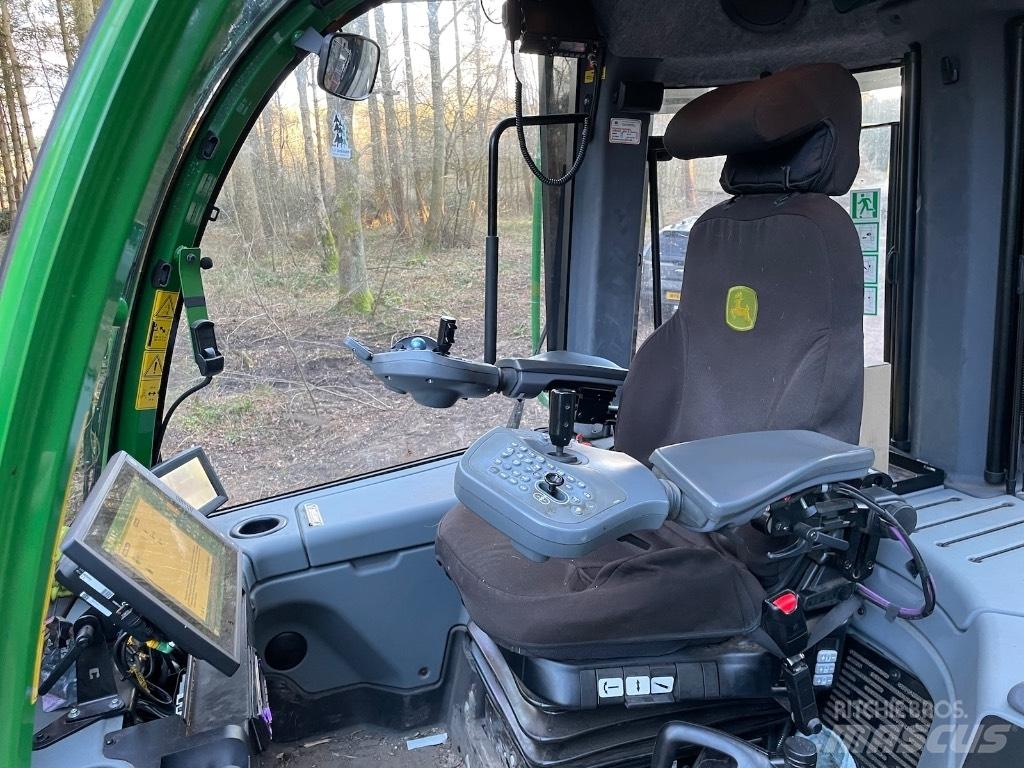 John Deere 1110G 集運機
