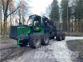 John Deere 1110G 集運機