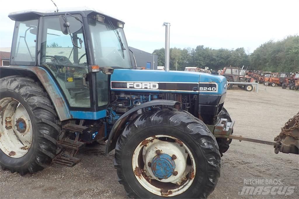 Ford 8240 曳引機