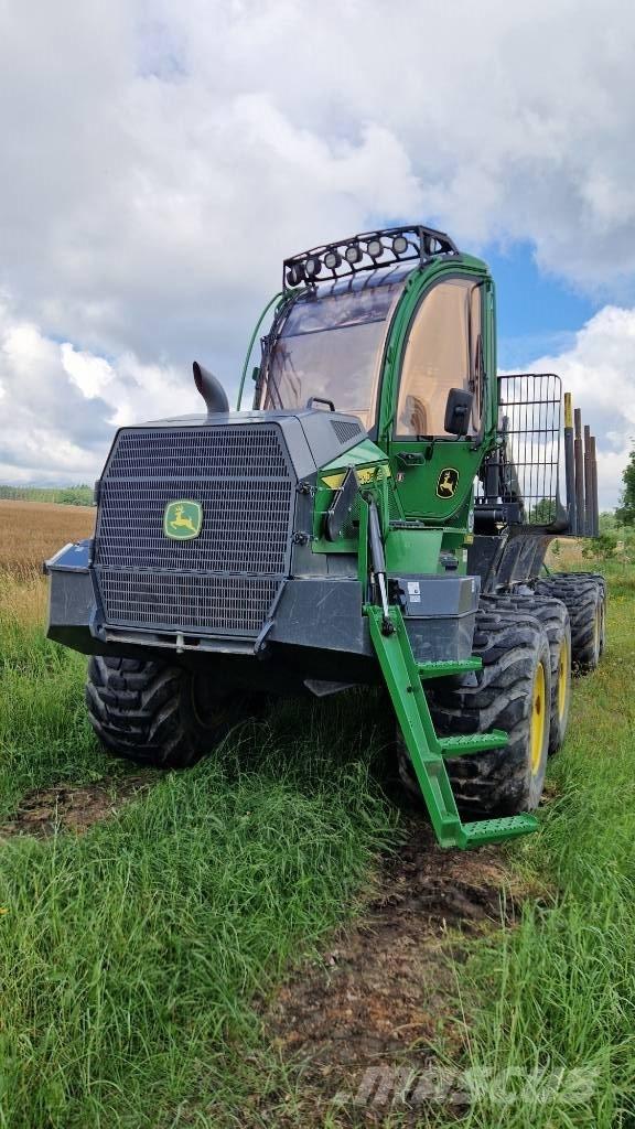 John Deere 1010G 集運機