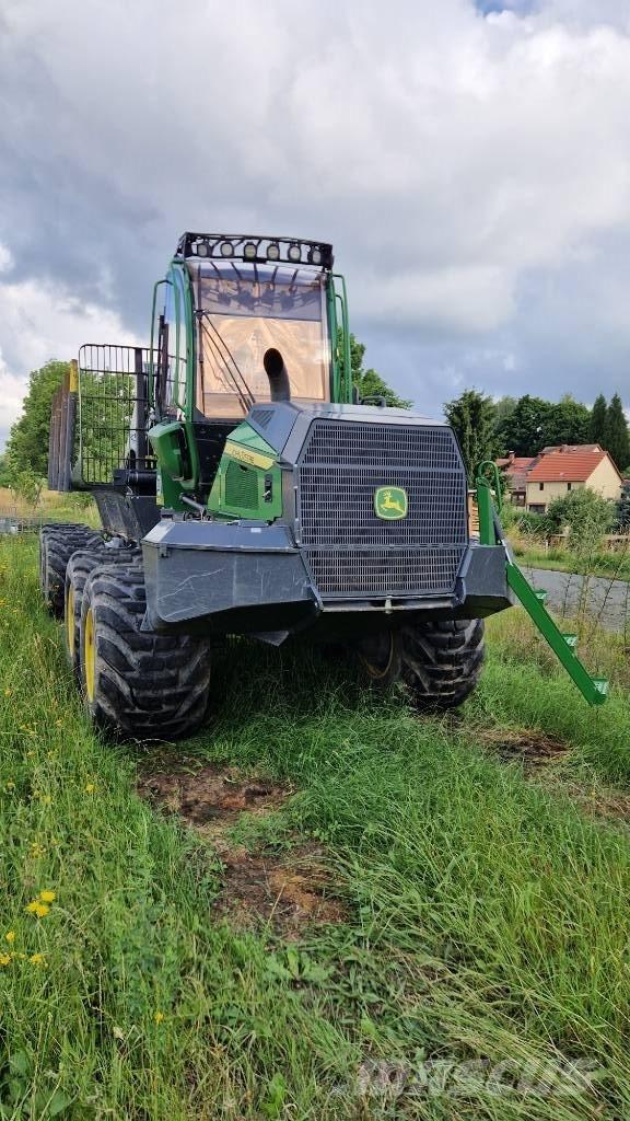John Deere 1010G 集運機