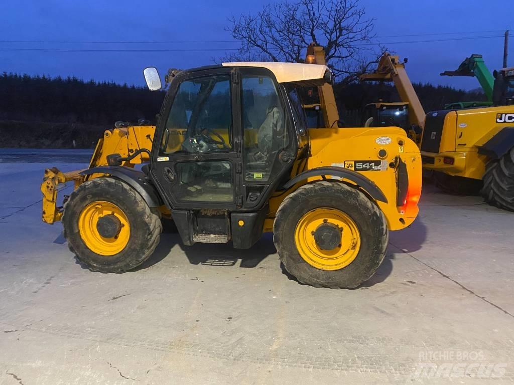 JCB 541-70 農業用伸縮臂裝載機