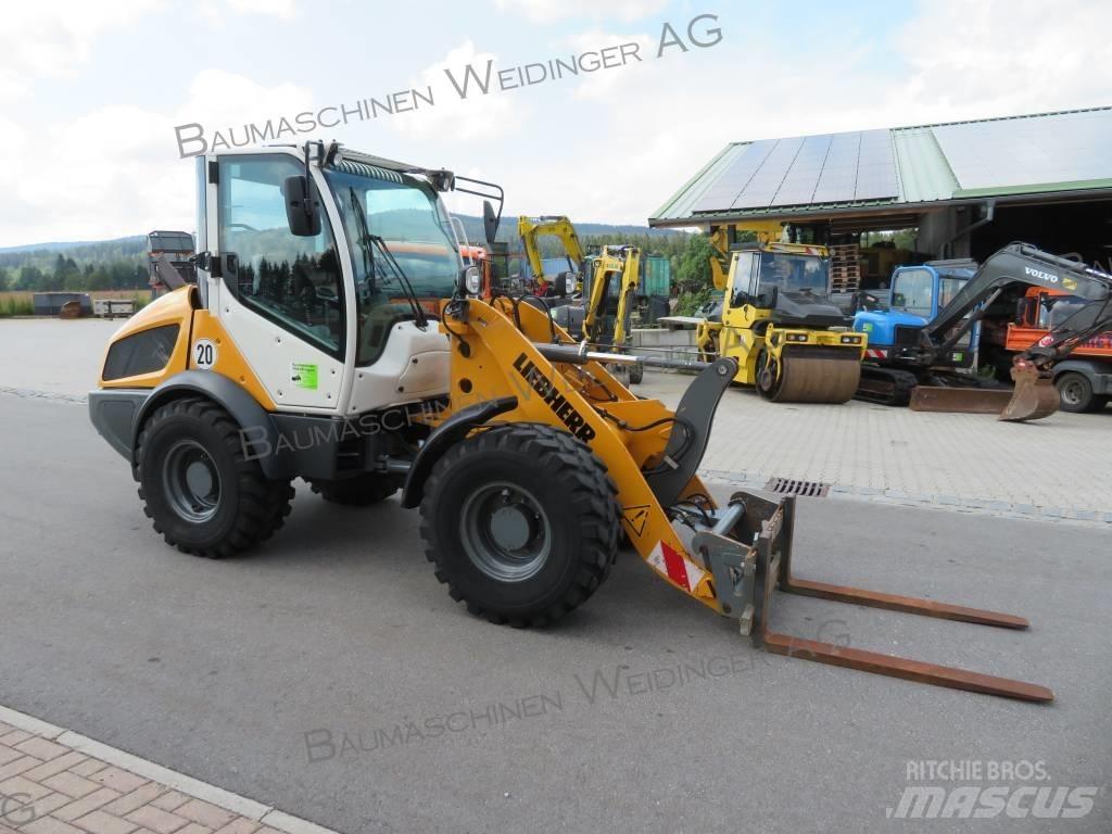 Liebherr L506C 輪胎式裝載機