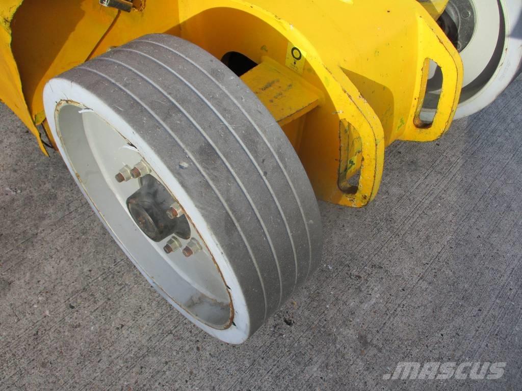 Manitou 120 AET JC 曲臂高空作業車