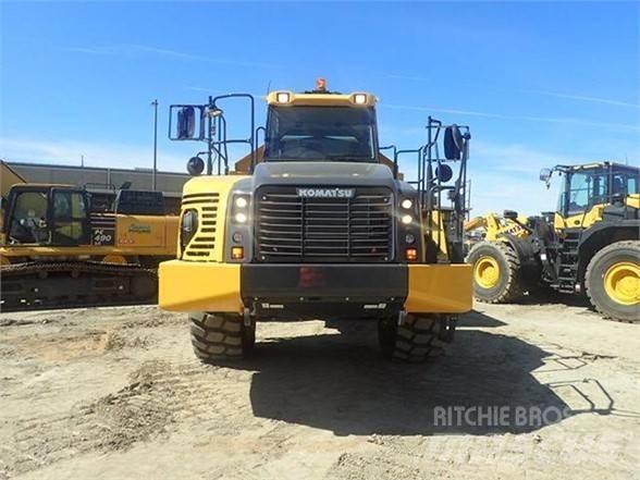 Komatsu HM400-5 鉸接式起吊車