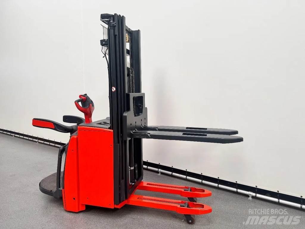 Linde L 14 AP 行走控制式堆積機
