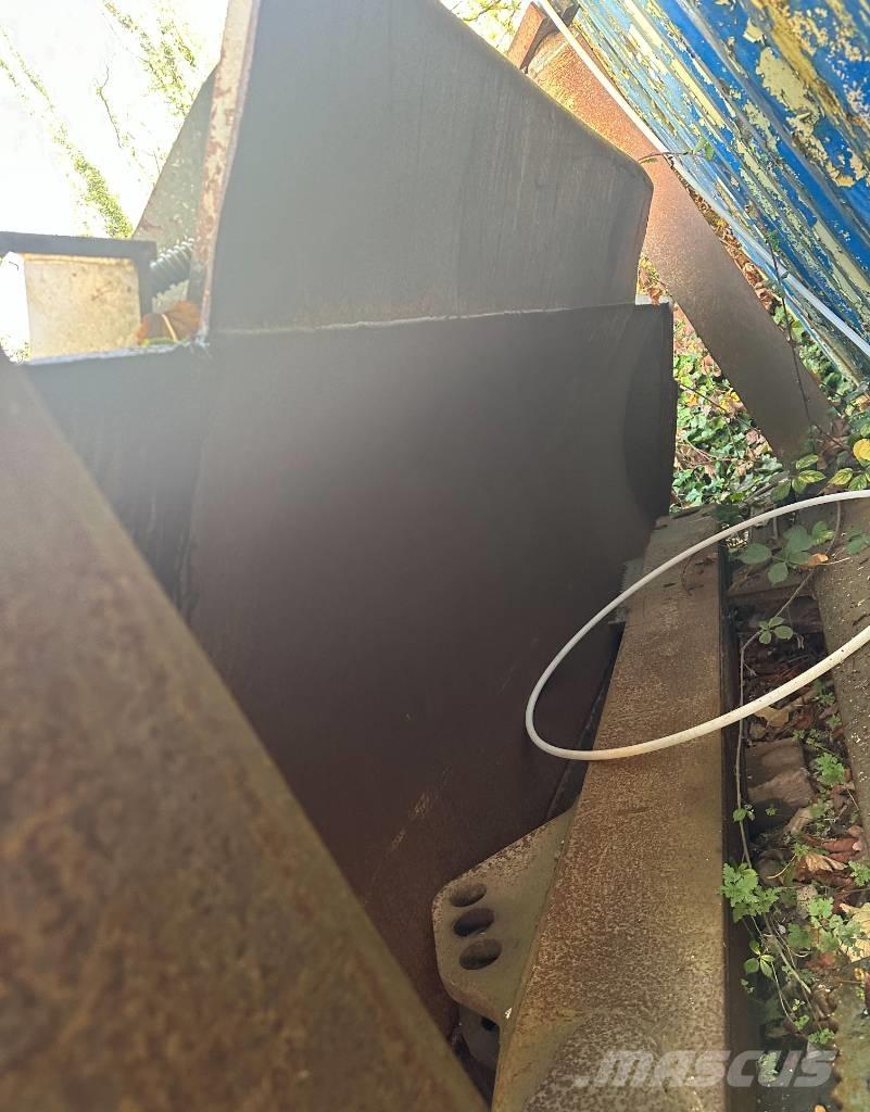 Liebherr PR 736 LGP 履帶推土機