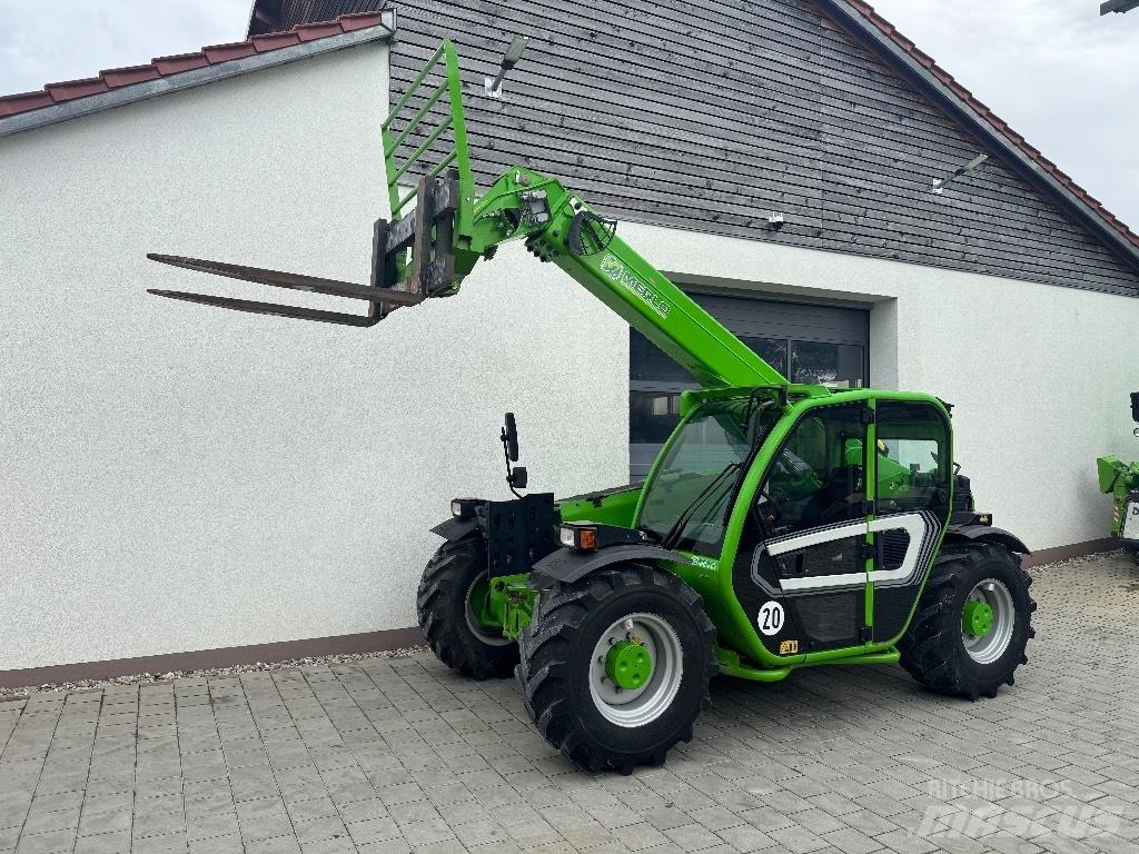 Merlo TF 33.7 伸縮臂操作車
