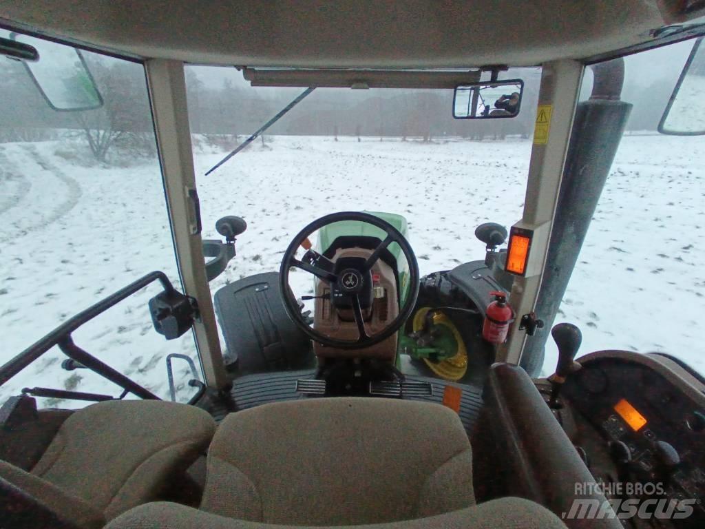 John Deere 7820 曳引機