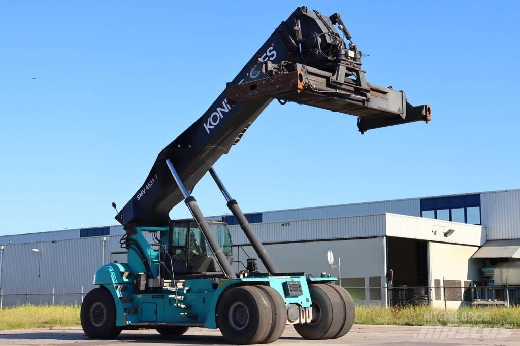 Konecranes 4531TC5 前伸型堆積機