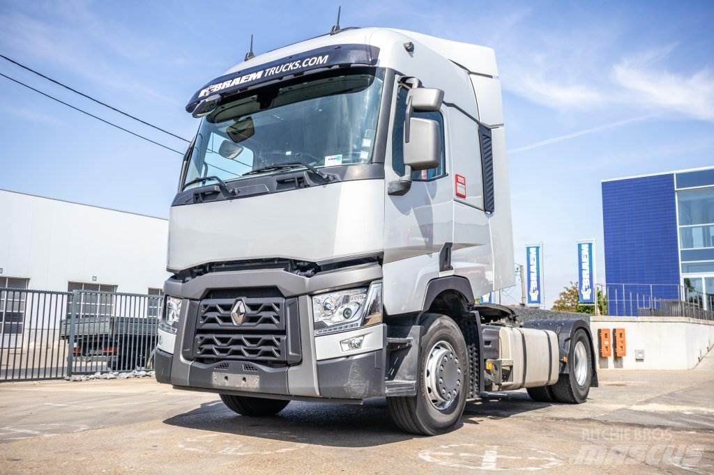Renault T440 曳引機組件