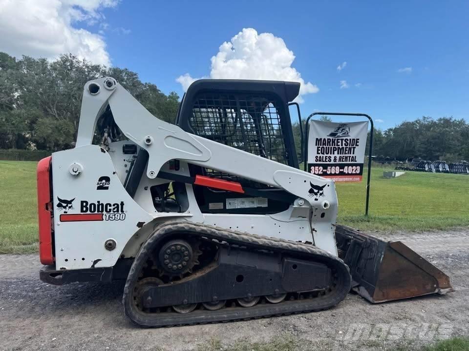 Bobcat T 590 滑移轉向裝載機