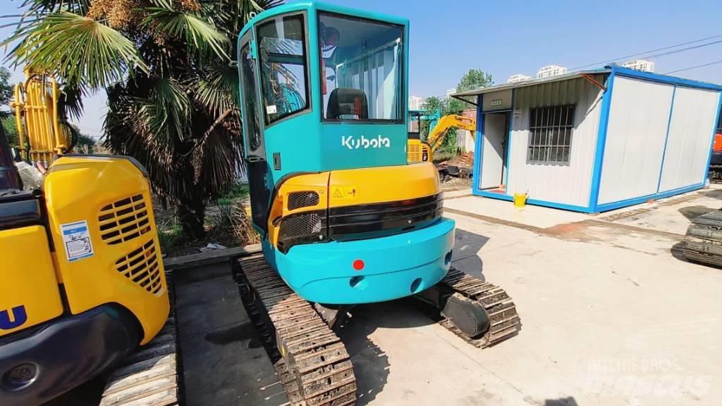 Kubota U 35 小型挖土機/掘鑿機<7t(小型挖掘機)