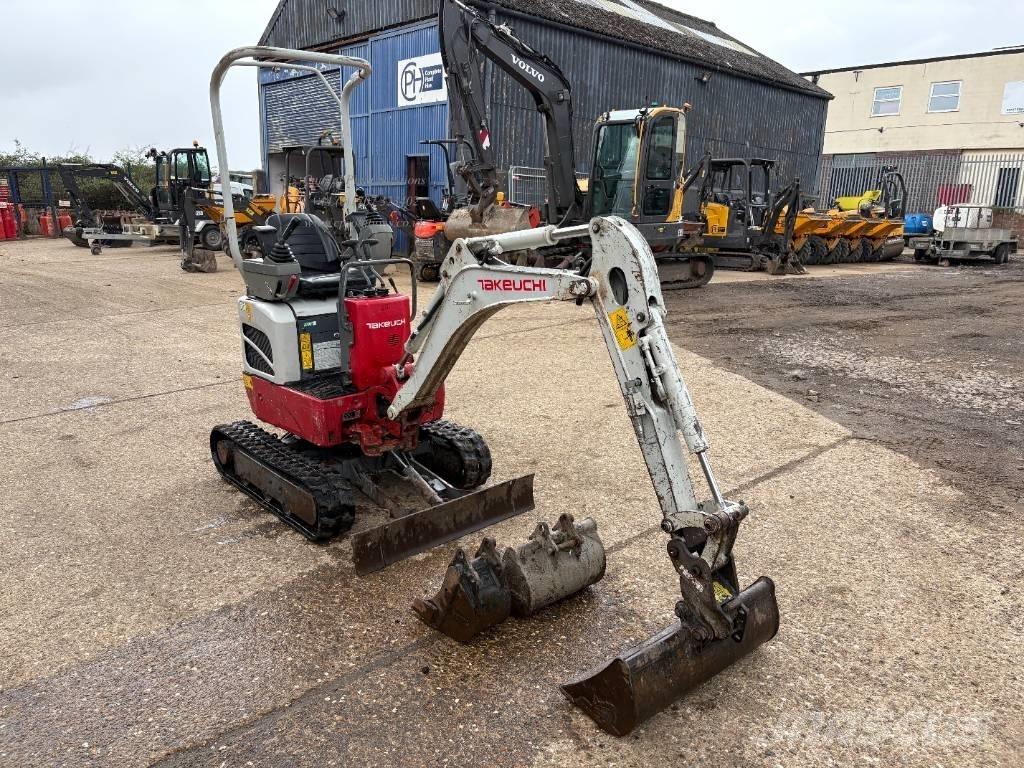Takeuchi TB 210 R 小型挖土機/掘鑿機<7t(小型挖掘機)