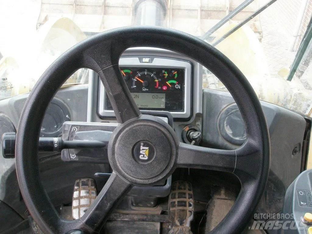 CAT 950M 輪胎式裝載機