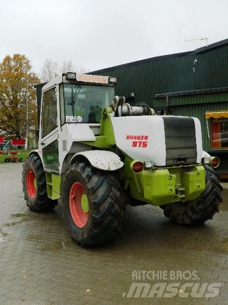 CLAAS Ranger 975 伸縮臂操作車