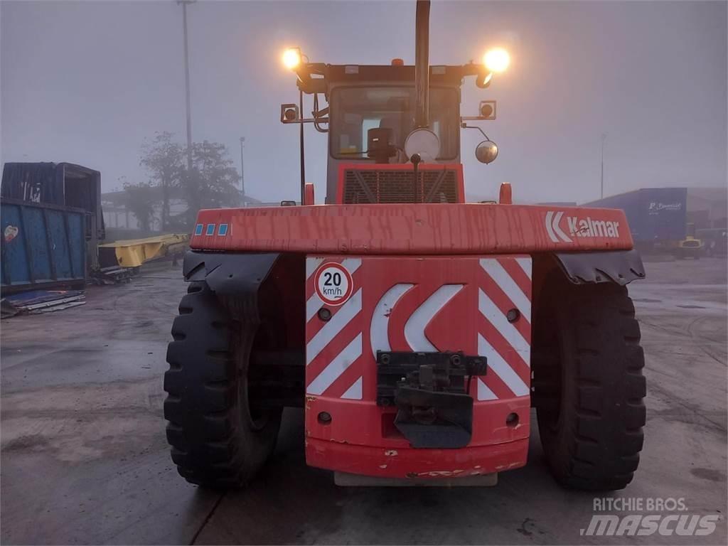 Kalmar DCD250-12 柴油卡車