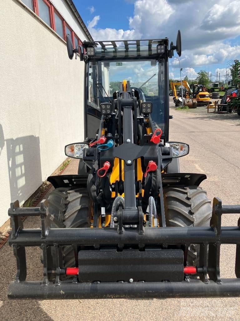 JCB 403 小型裝載機