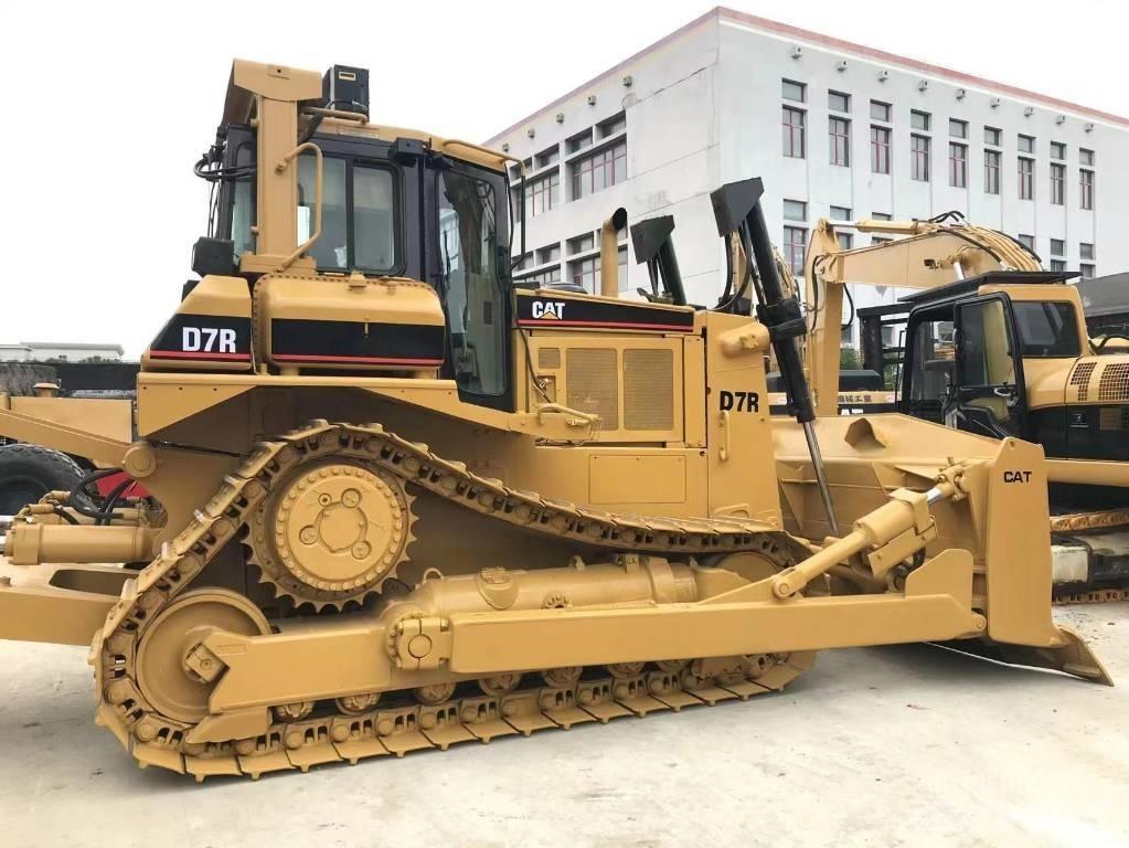 CAT D 7 R 履帶推土機