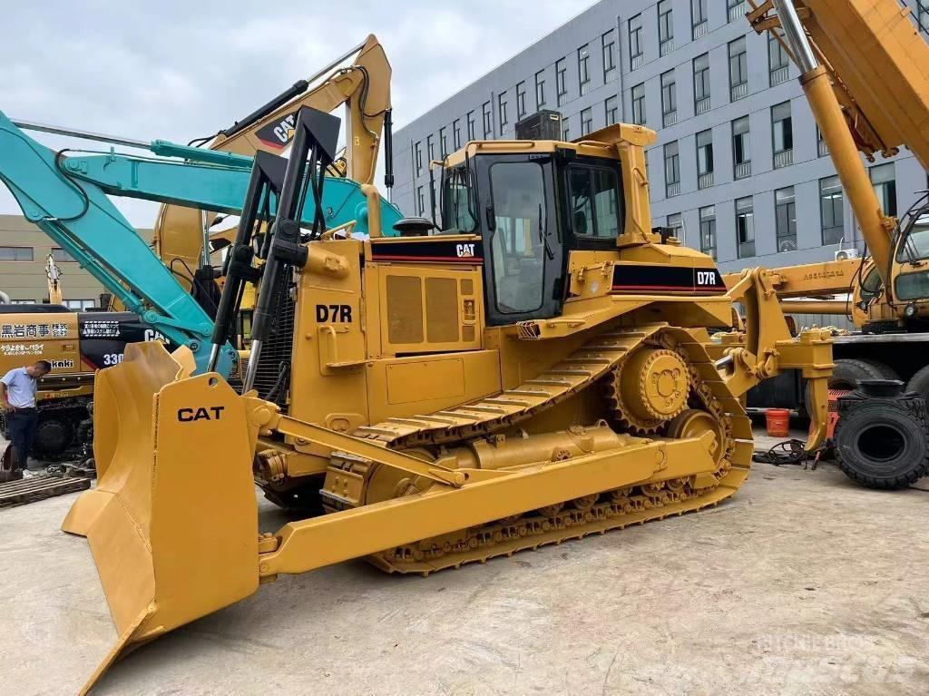 CAT D 7 R 履帶推土機