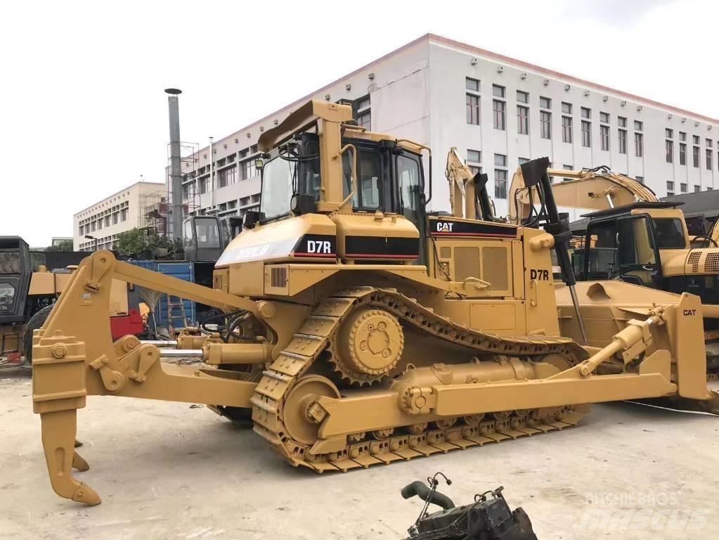 CAT D 7 R 履帶推土機