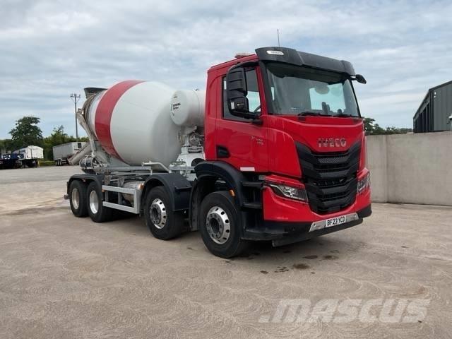 Iveco X-Way 420 混凝土車