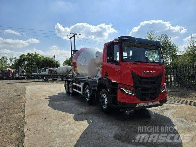 Iveco X-Way 420 混凝土車