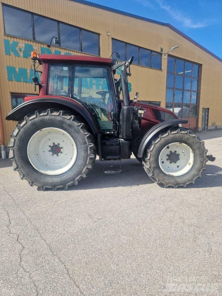 Valtra N143 曳引機