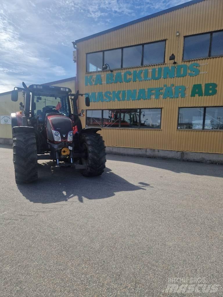 Valtra N143 曳引機