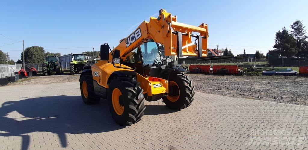 JCB 531-70 伸縮臂操作車