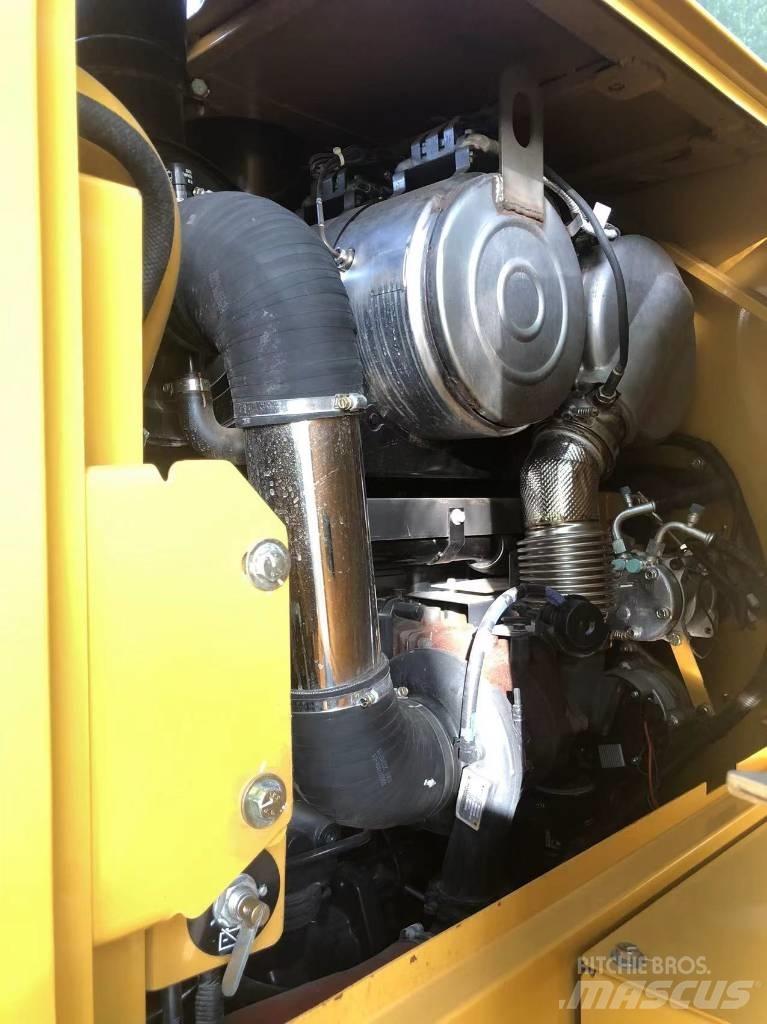 SEM SEM/CAT 915 平土機