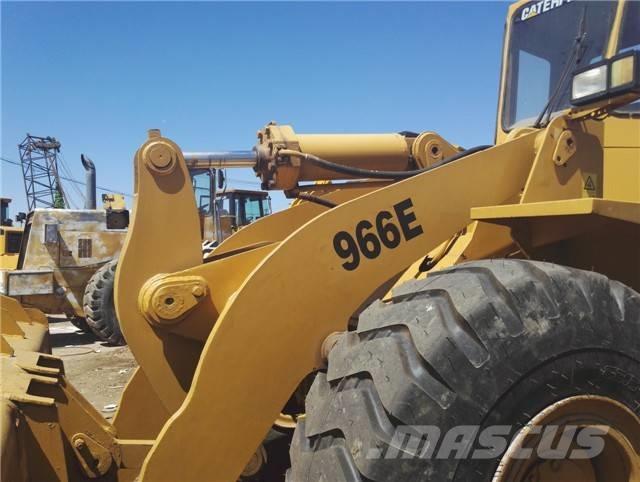 CAT 966 E 輪胎式裝載機