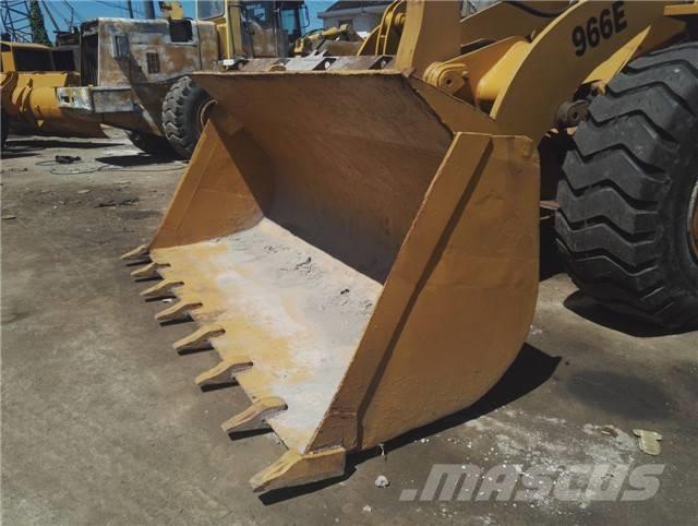 CAT 966 E 輪胎式裝載機