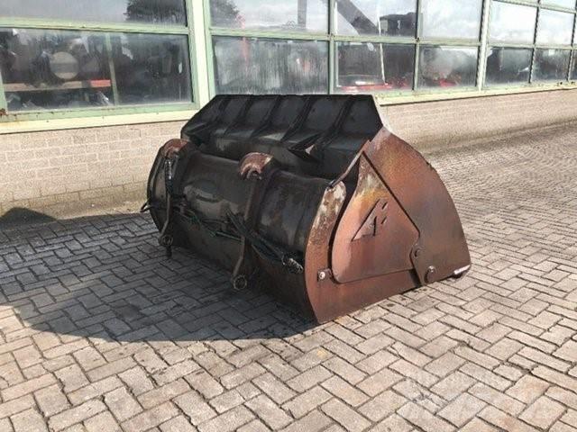 Volvo Overkipbak 鏟斗