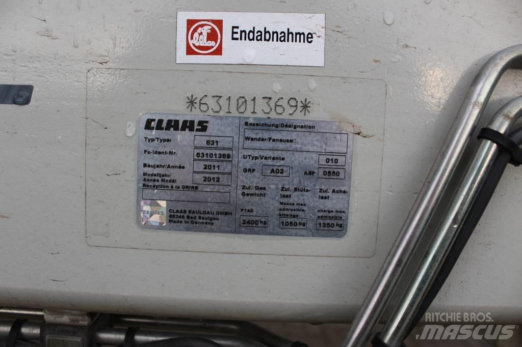 CLAAS Volto 1320 T 耙與翻草機