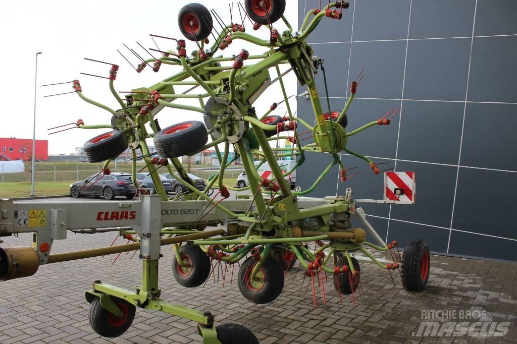 CLAAS Volto 1320 T 耙與翻草機