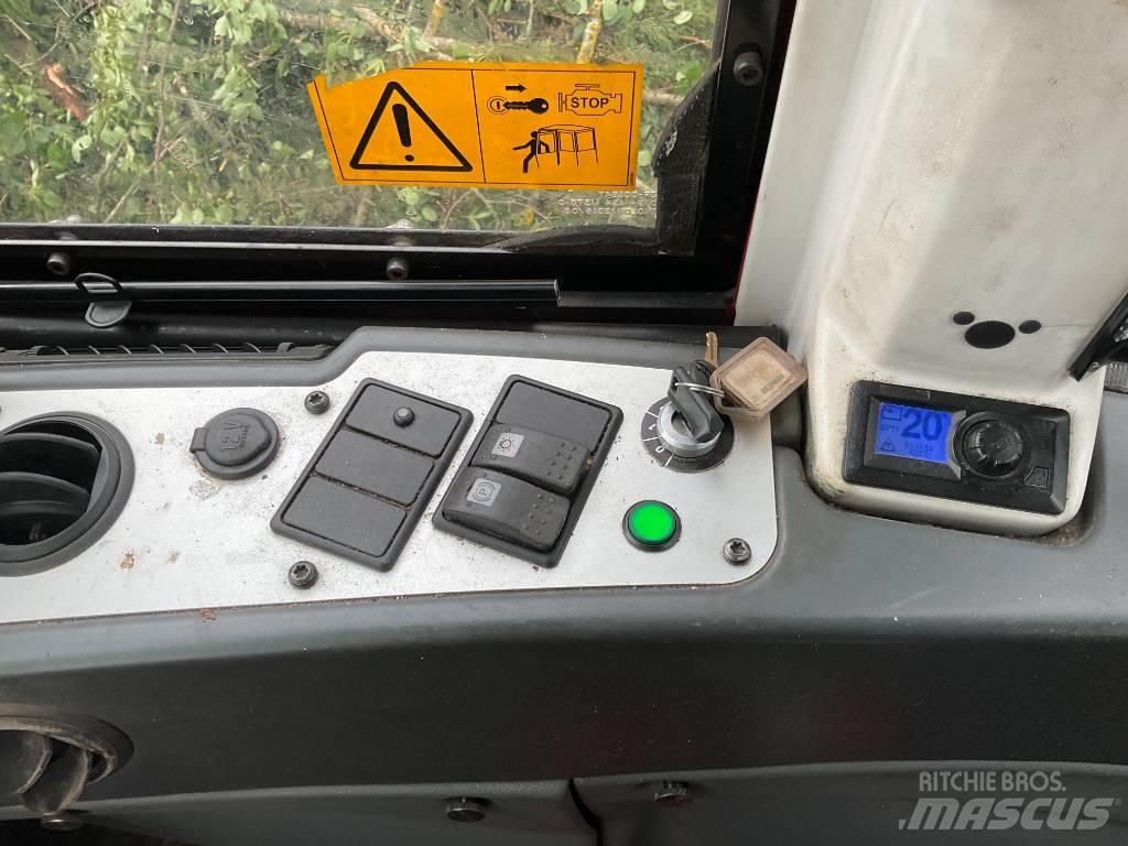Komatsu 845 集運機