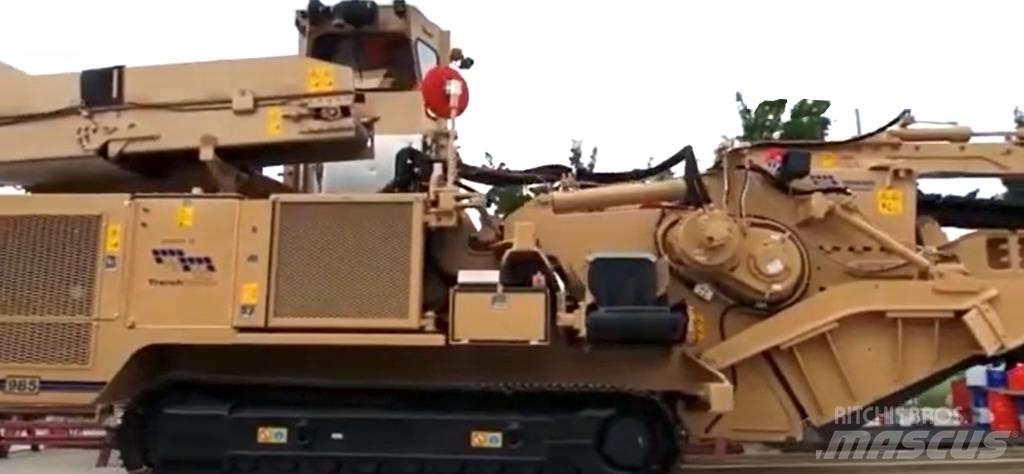 Tesmec 985 掘溝機
