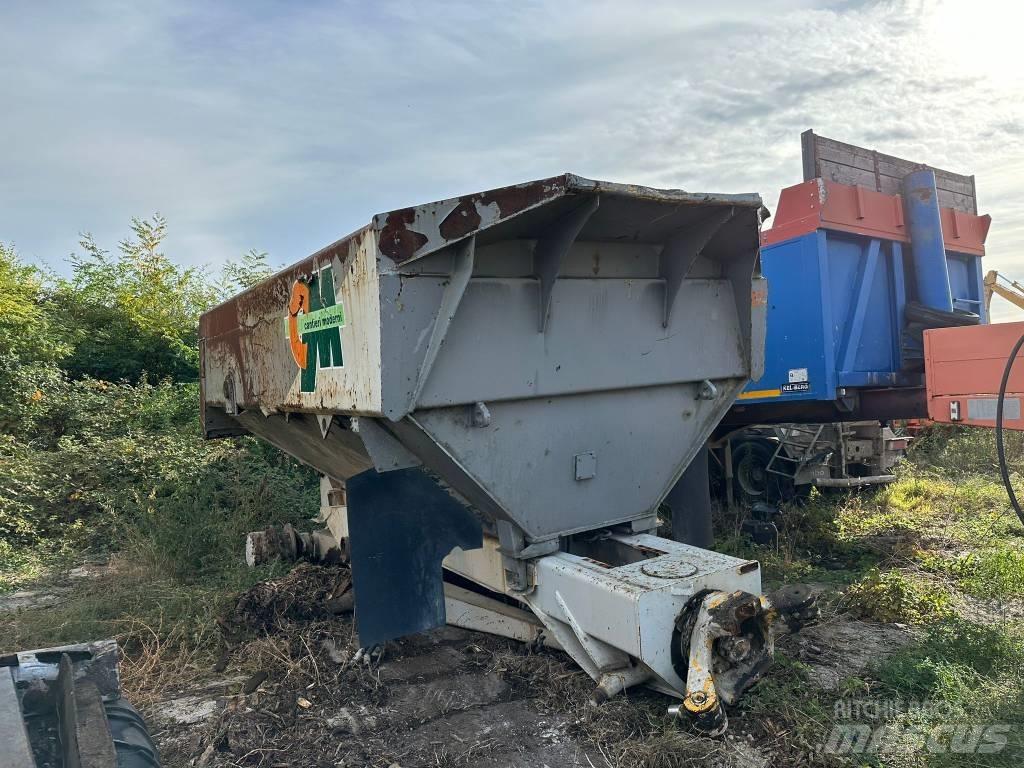 Volvo A 30 FOR PARTS 鉸接式起吊車