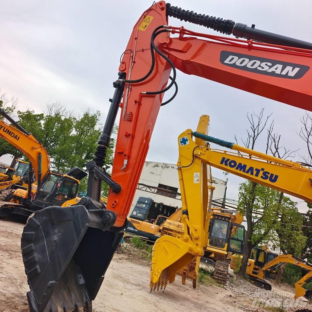 Doosan DX300 履帶式 挖土機/掘鑿機/挖掘機