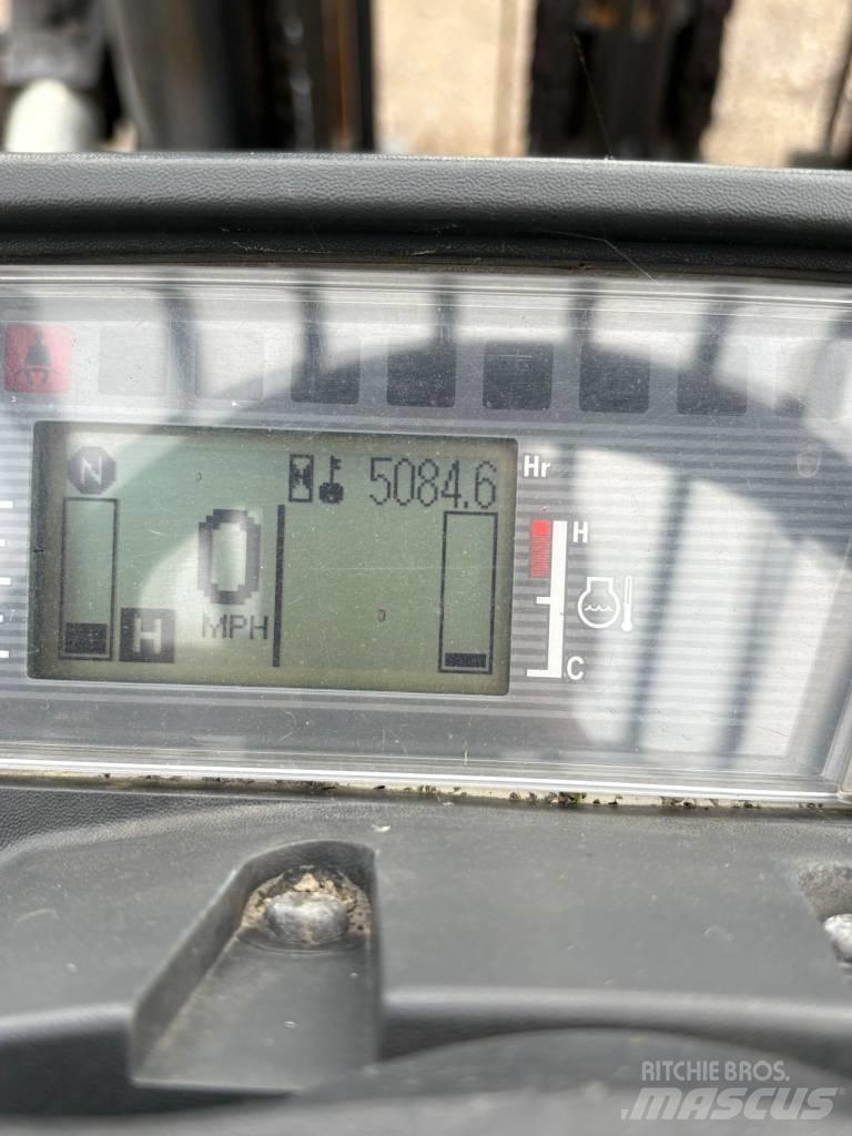 CAT DP40NT 柴油卡車