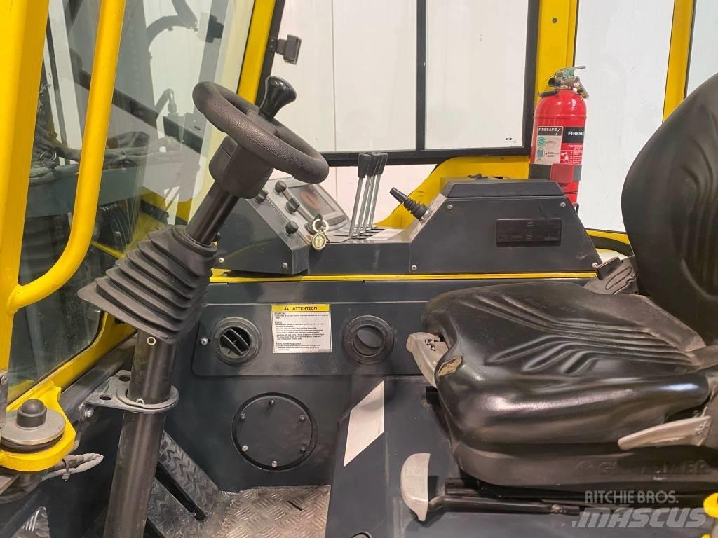 Combilift CBE2500 四向前伸式堆高機(叉車)
