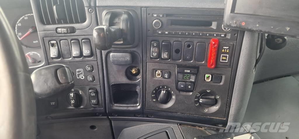 Scania P360 垃圾車