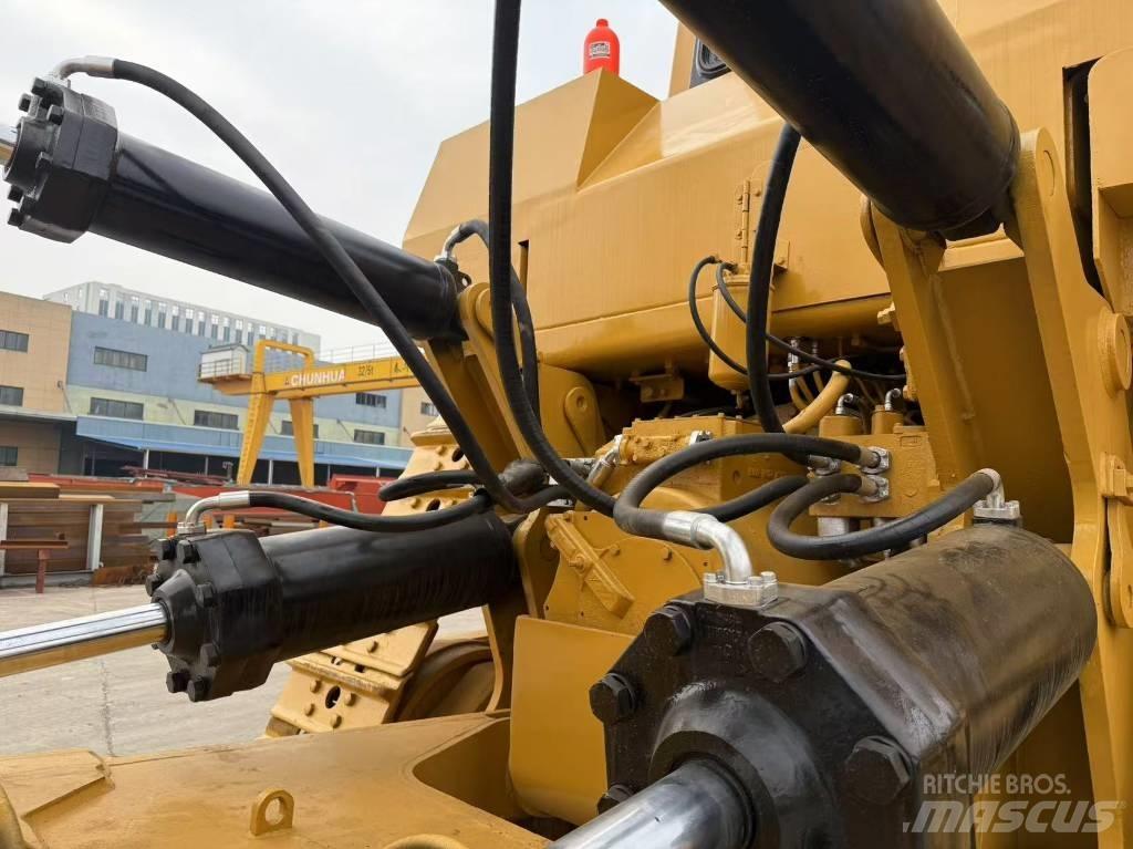 CAT D 10 R 履帶推土機