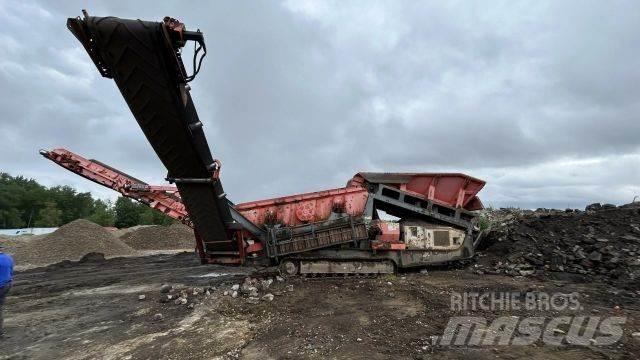 Sandvik QE 341 移動式篩選機