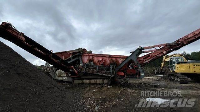 Sandvik QE 341 移動式篩選機