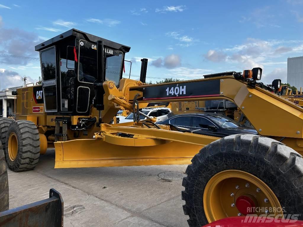 CAT 140 H 平土機