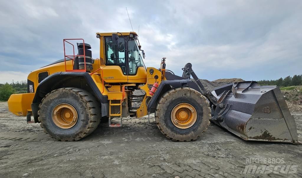 Volvo L 220 H 輪胎式裝載機