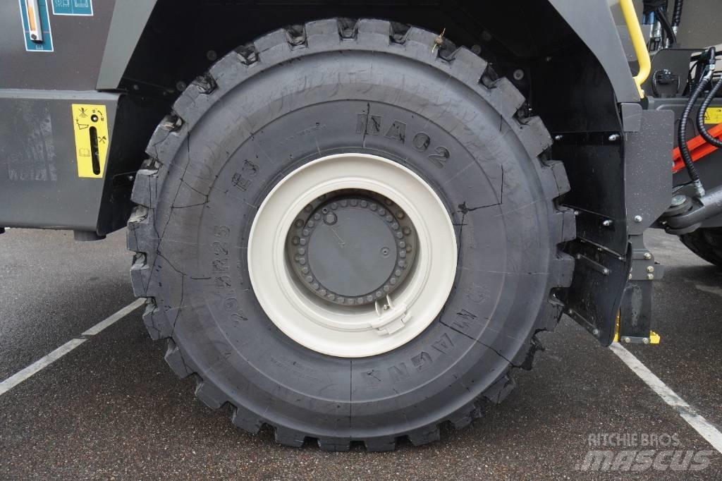 Rokbak RA 40 鉸接式起吊車