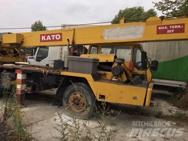 Kato KR 20 越野起重機